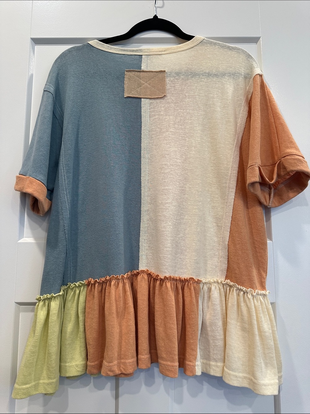 Easel Floral Colorblock Ruffle Short Sleeve Top, Size M - Picture 3 of 4